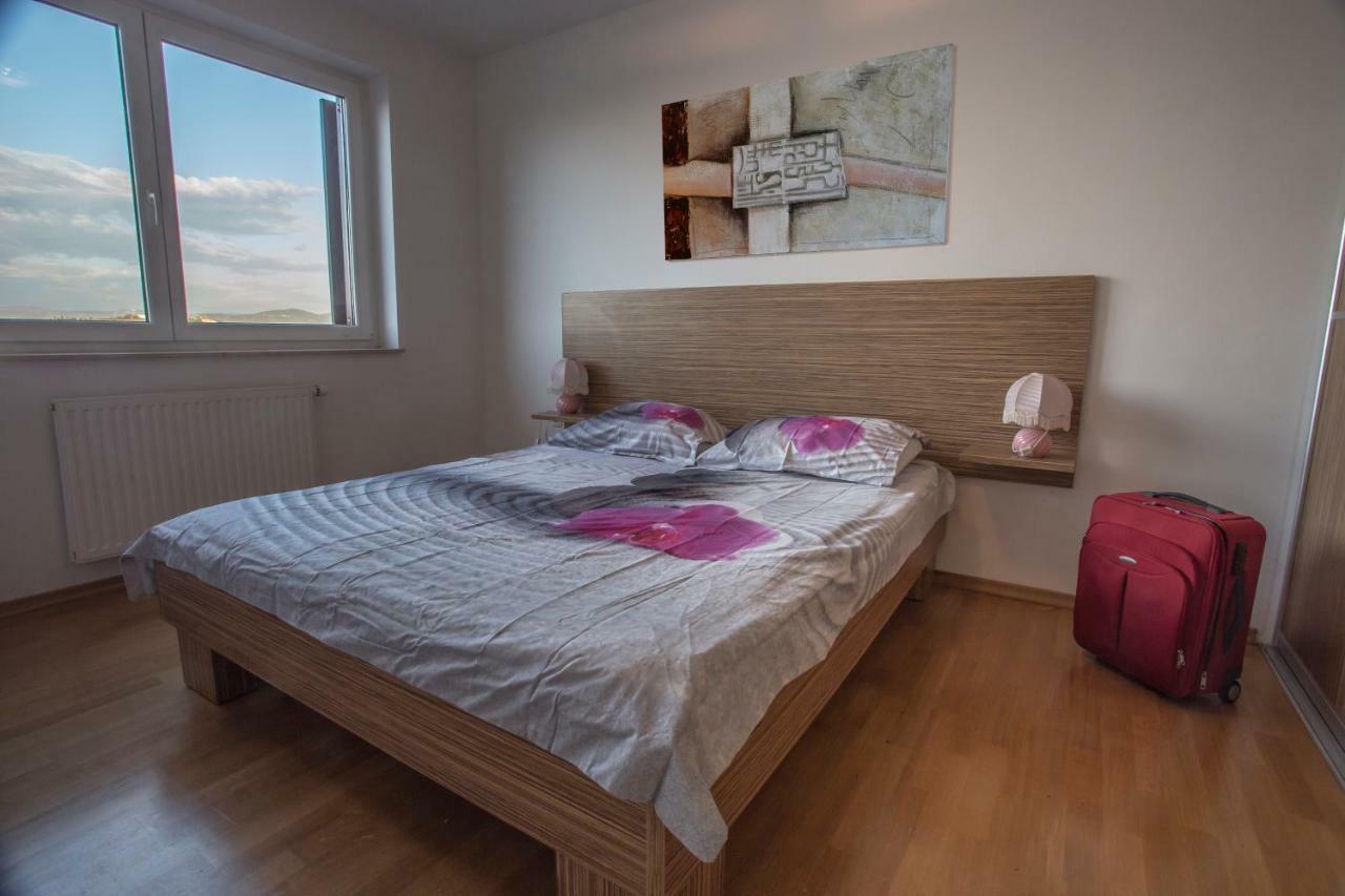 Apartment Mountain And Sea View Capodistria Esterno foto